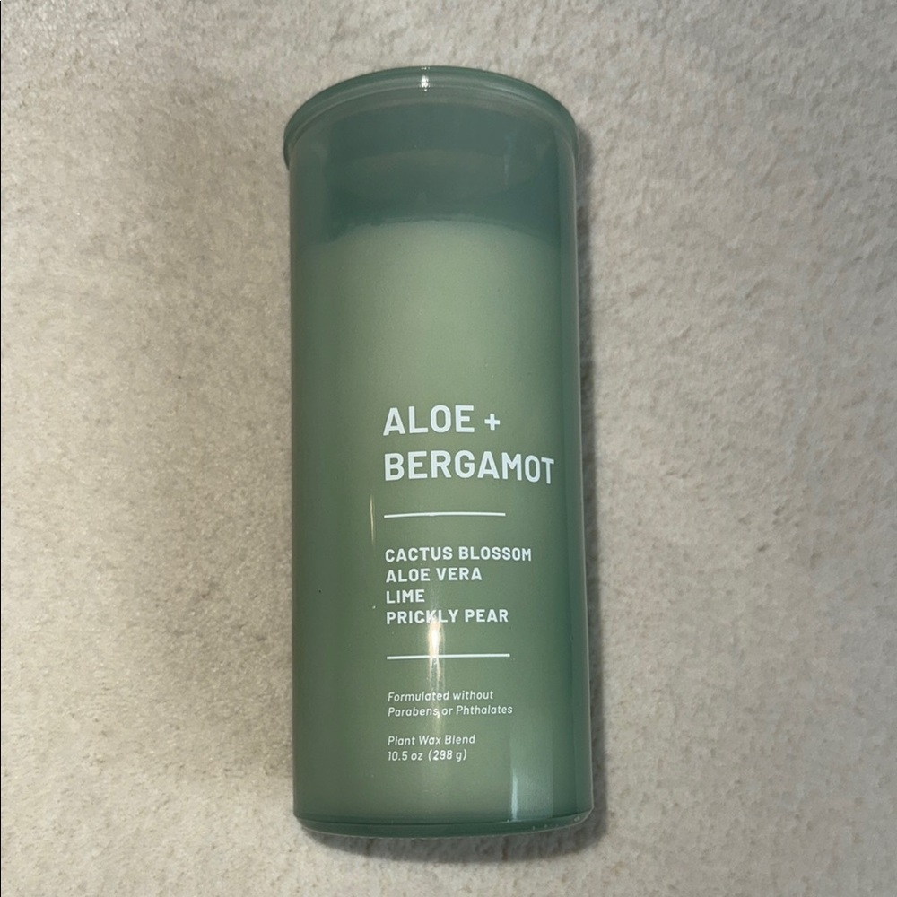 Aloe‎ + Bergamot  Candle - Green